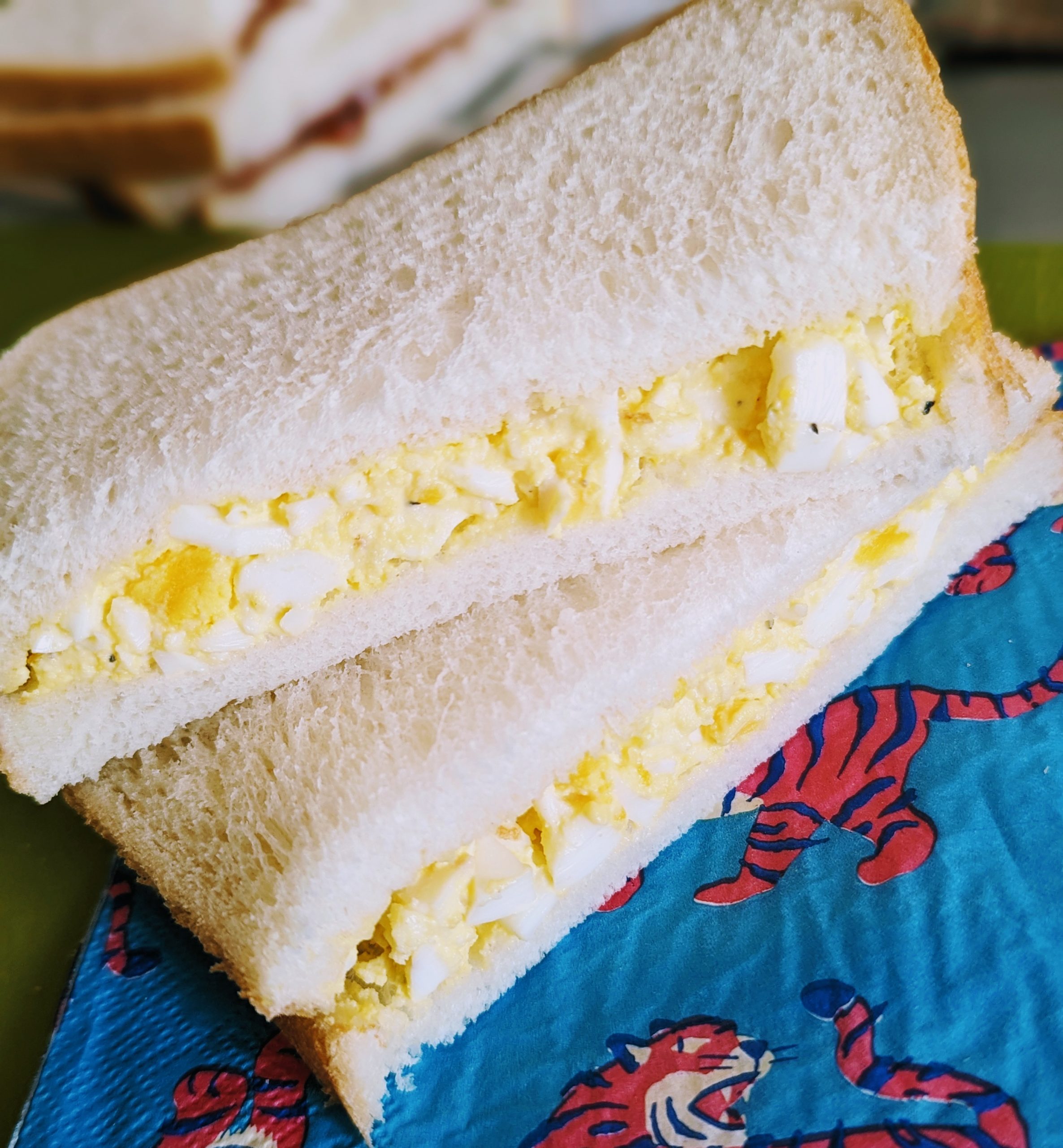 お出かけ前のサンドイッチ