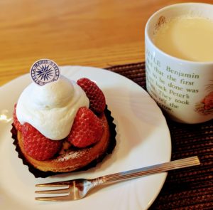 茶葉から入れた紅茶で濃厚ミルクティー