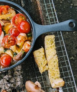 アヒージョはスキレットで